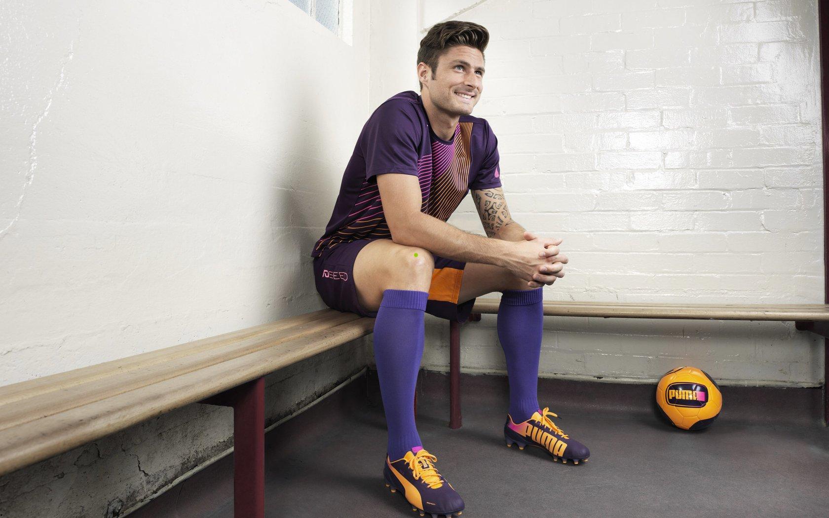 从边缘到巅峰,前快船弃将发展联盟进步幅度惊人,统治级表现引轰动